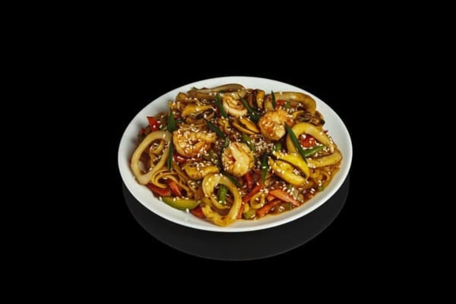 Wok с морепродуктами